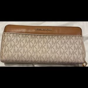 Michael Kors wallet
